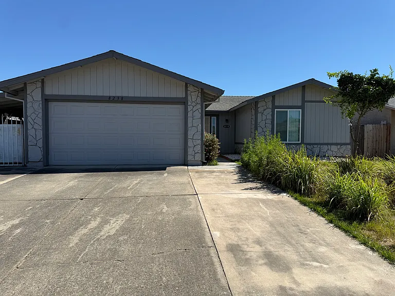8238 Home Country Way — Photo 1