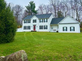 22 Philo Curtis Rd, Newtown, CT 06482
