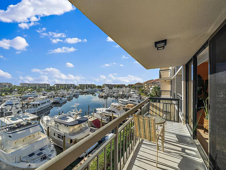 2601 Marina Isle Way #402 — Photo 12