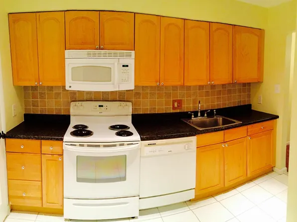 104 Vail Ct, Mays Landing, NJ 08330