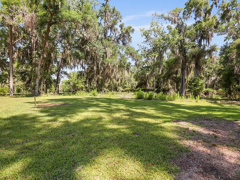 1003 Dolphin Ct NE — Photo 42