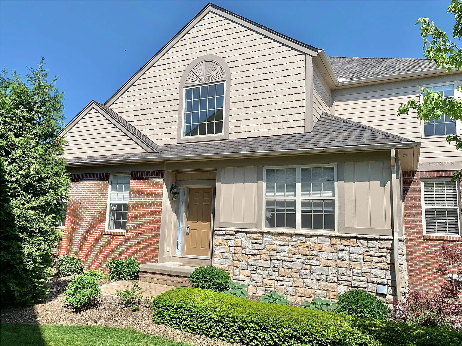 3841 Winding Brook Cir #1 photo 1