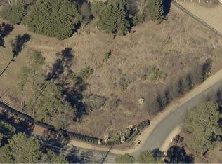 8365 Berringer Point Dr, Gainesville, GA 30506