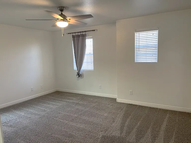 1062 S Agnes Ln — Photo 13