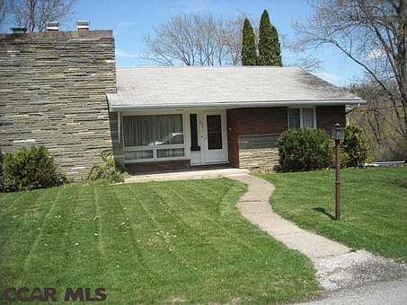 1st image of 1051 Woodland Dr