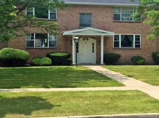 60 Old Lyme Dr APT 3, Amherst, NY 14221
