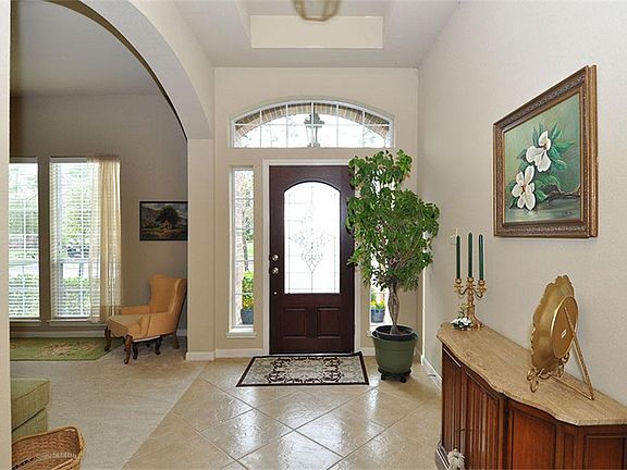 3rd image of 31926 Wildwood Park Ln