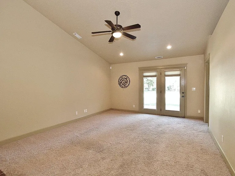 2586 S Gatewood Ln — Photo 5