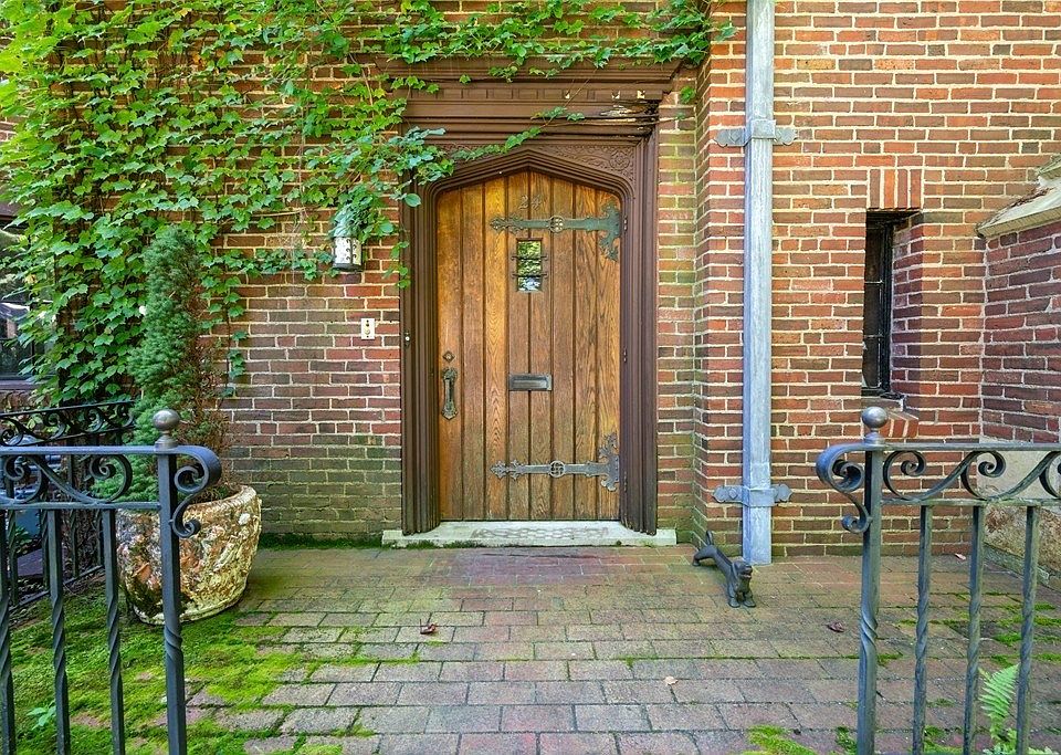 24 William St, Andover, MA 01810 Zillow