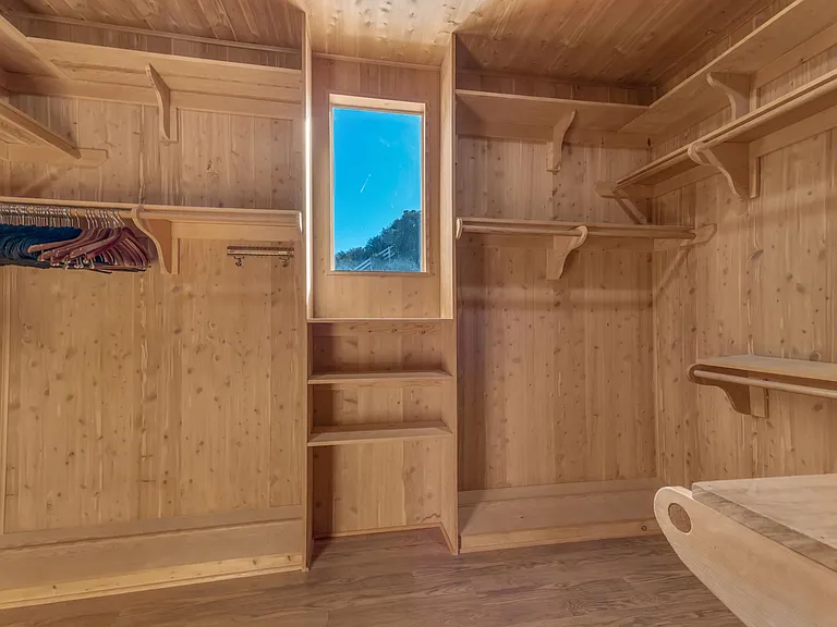 26940 Whitehorse Pl — Photo 33
