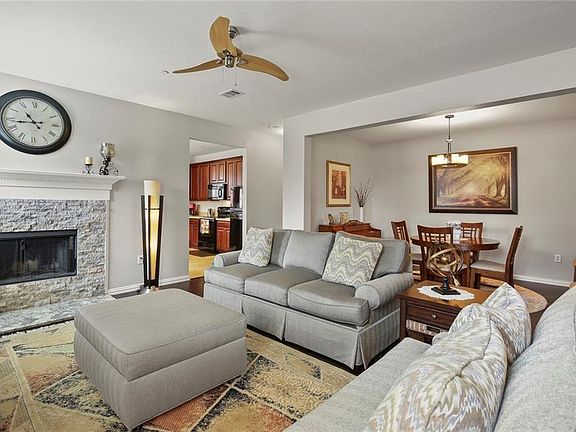 3rd image of 269 Heritage Hill Dr