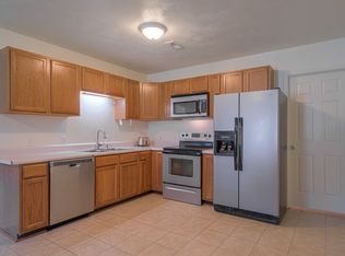 909 Giles Rd, Blacksburg, VA 24060