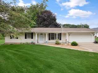 1308 W River Rd, Niles, MI 49120