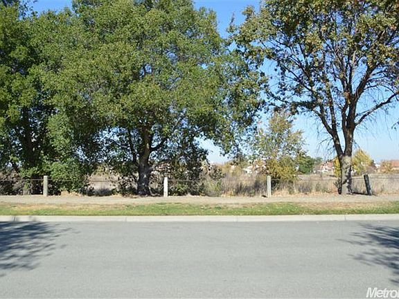 4th image of 5080 Adalis Dr