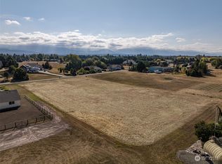 233 Klahhane Rd, Sequim, WA 98382