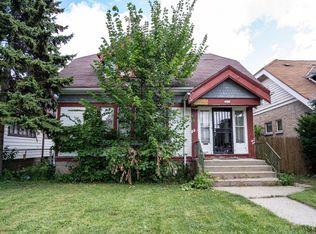 2850 N 46th St, Milwaukee, WI 53210