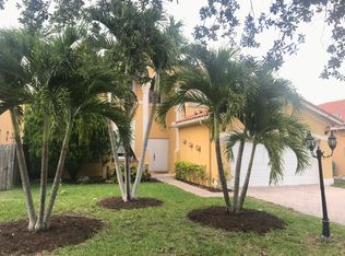 15811 SW 61st St, Miami, FL 33193