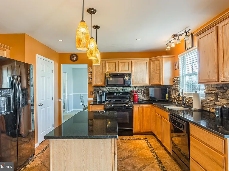 16397 Topsail Ln — Photo 10