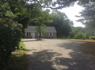 88 Church St, Mattapoisett, MA 02739