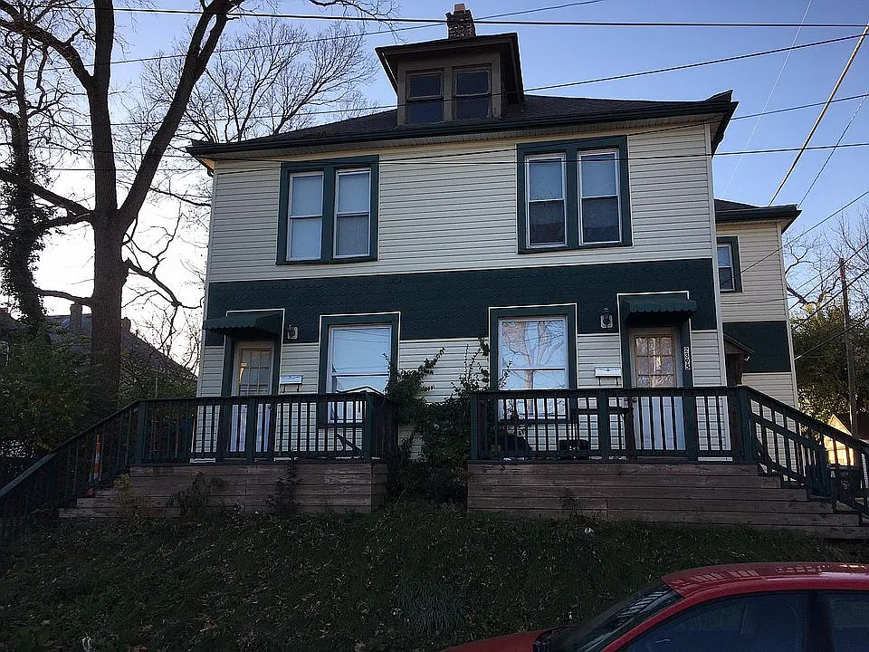 2 bed, 1100 sqft, $1,100 — Photo 1