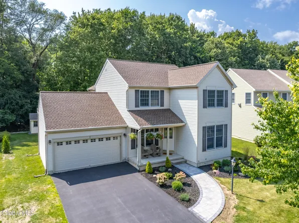 8 Sienna Drive, Ballston Lake, NY 12019