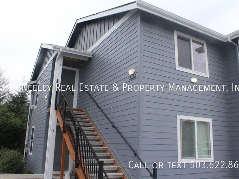 2155 N Wahanna Rd #D3 — Photo 2