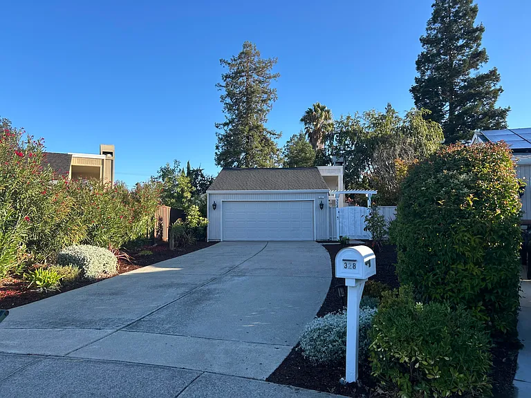 328 Flaming Oak Dr — Photo 34