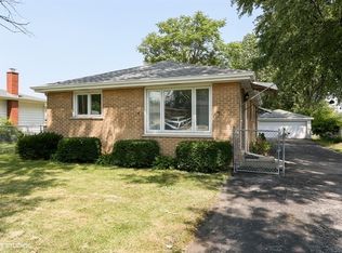 1201 Twin Oaks St, Bensenville, IL 60106