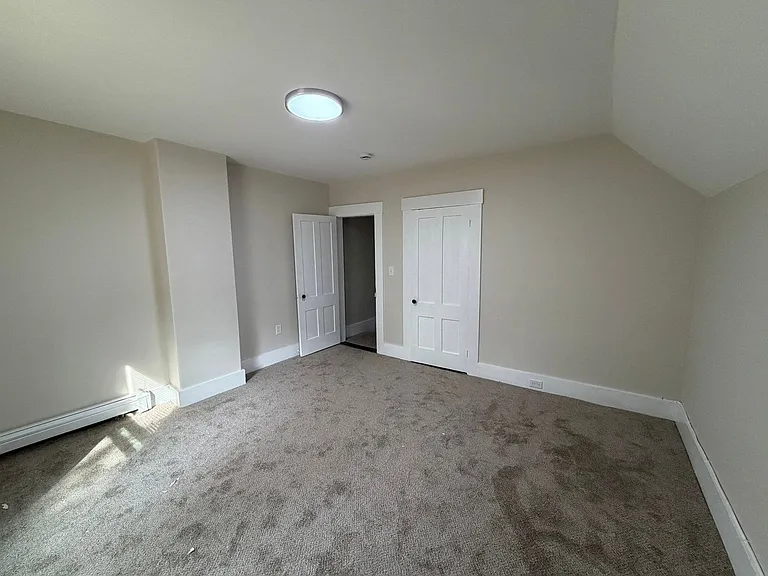 12 West St #A — Photo 3