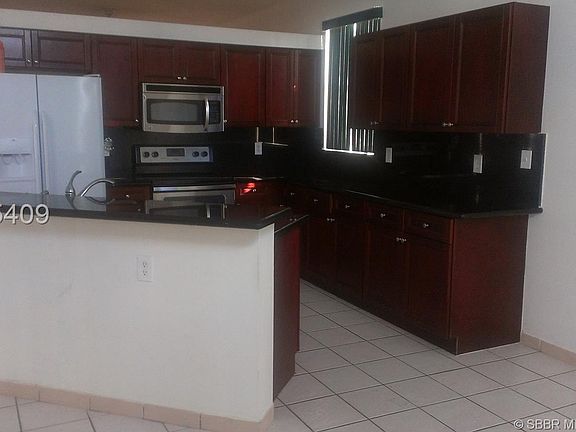 3rd image of 19199 NW 19th St #1
