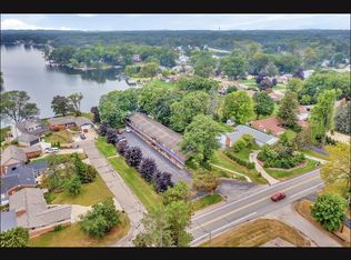 2515 S Commerce Rd APT 14, Walled Lake, MI 48390