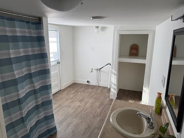 730 E Sherman St — Photo 5