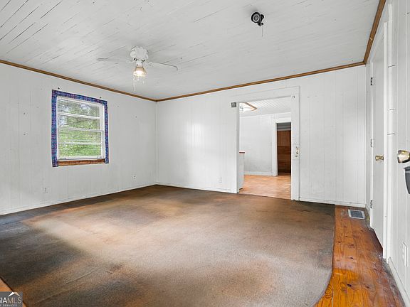 2nd image of 710 Murphey St