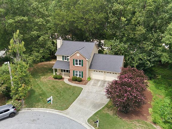 2nd image of 1008 Beringer Pl