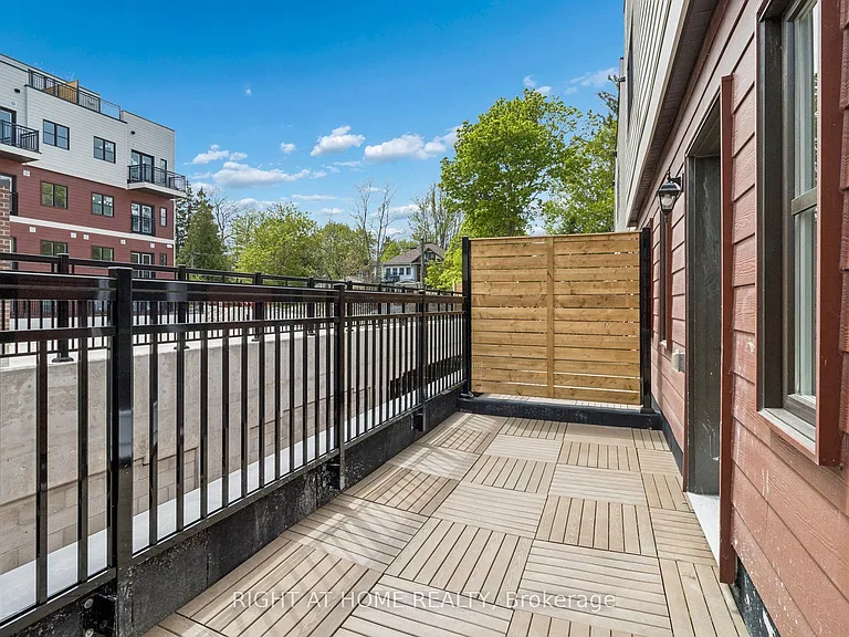 15100 Yonge St #206 — Photo 20