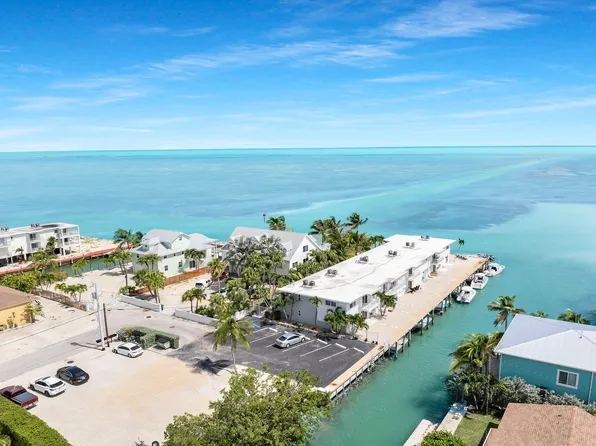 1215 97th St APT 6, Marathon, FL 33050