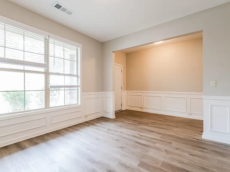 538 Jadetree Ln — Photo 7