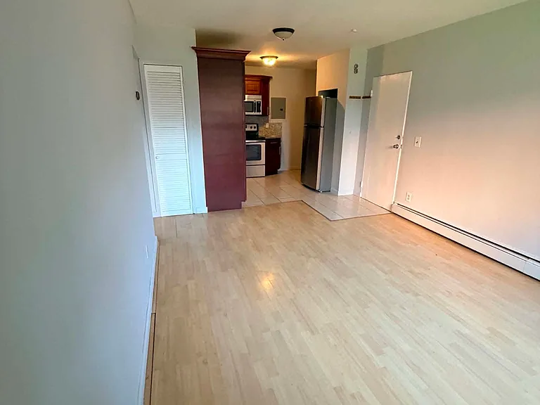 133 Warren St #3 — Photo 7