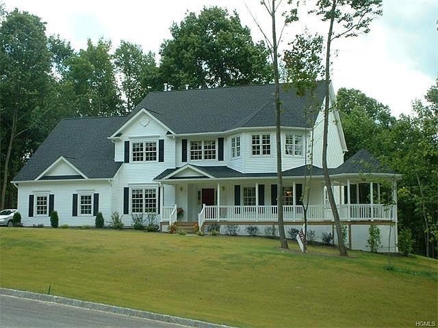 1st image of 2 Danielle Dr