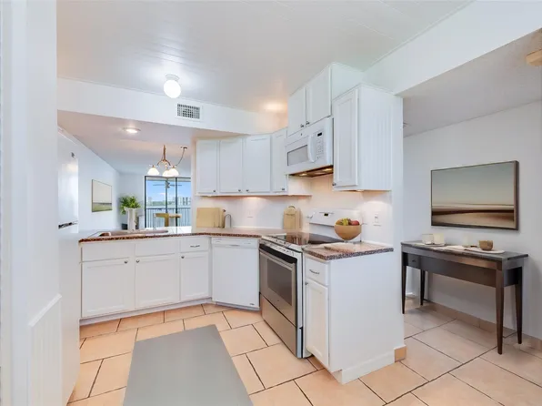 116 Lake Emerald Drive #201, Oakland Park, FL 33309