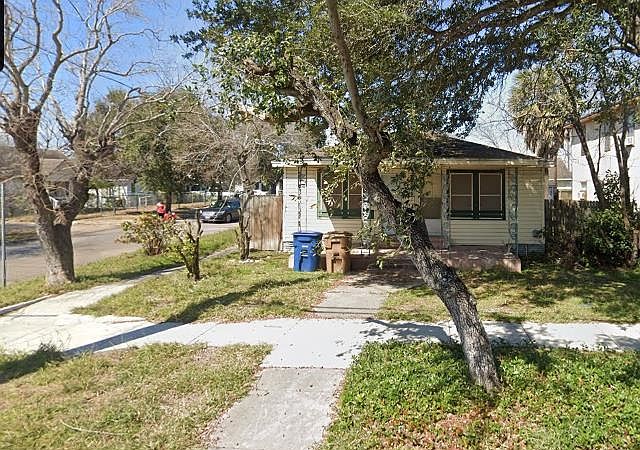 1st image of 1724 Craig St