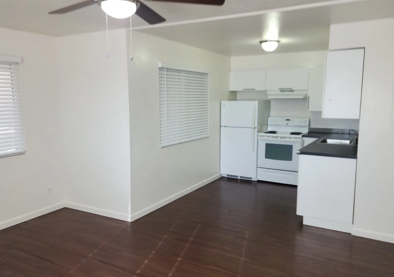 2 bed, 735 sqft, $1,250 — Photo 2
