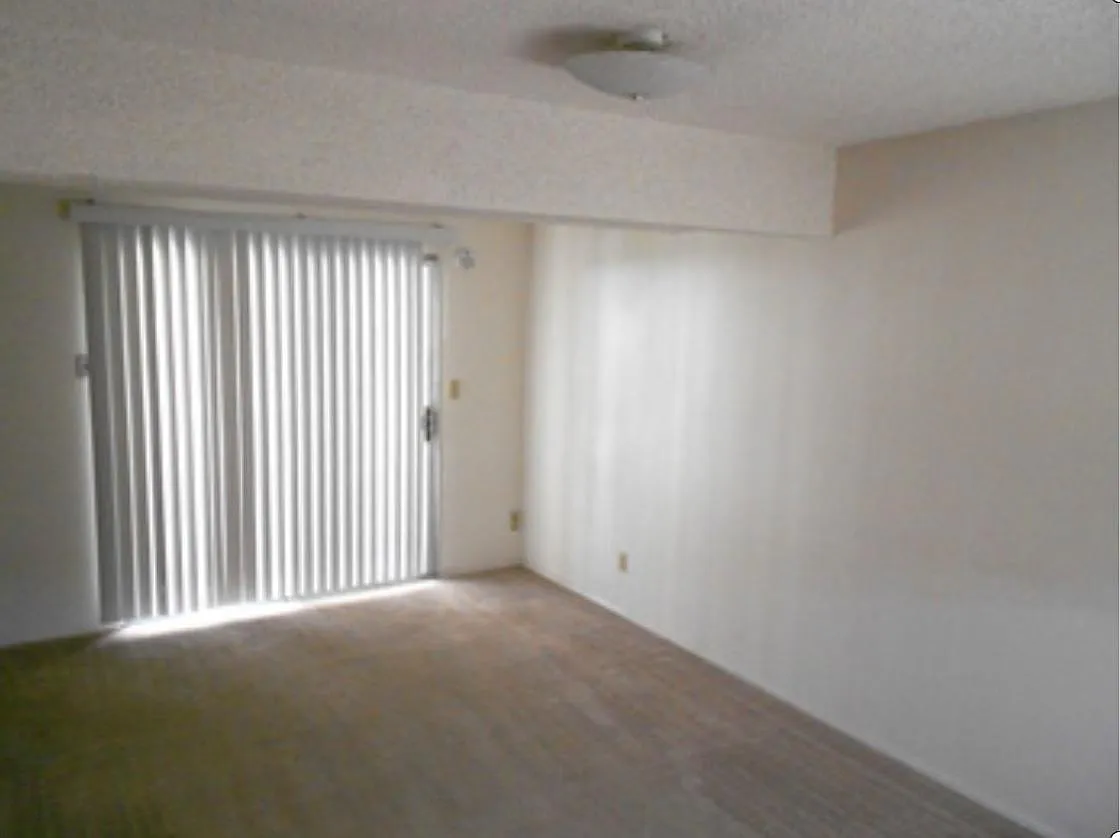 850 E 820 N — Photo 3