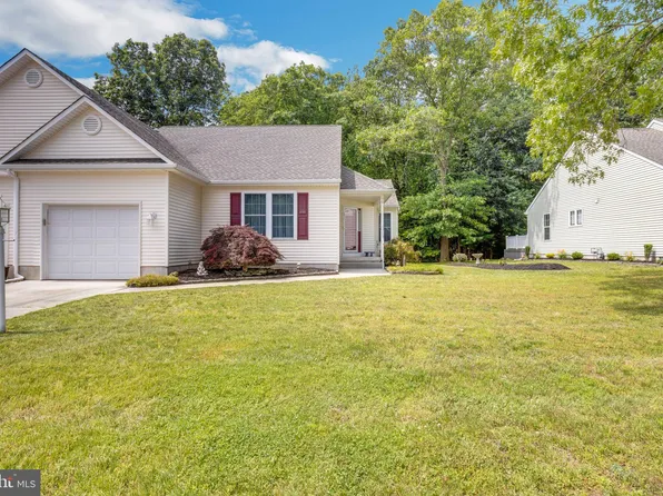 70 Kay Dr, Hammonton, NJ 08037