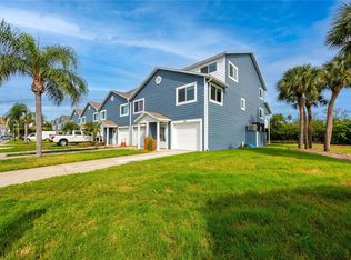 816 Hidden Harbour Dr, Indian Rocks Beach, FL 33785