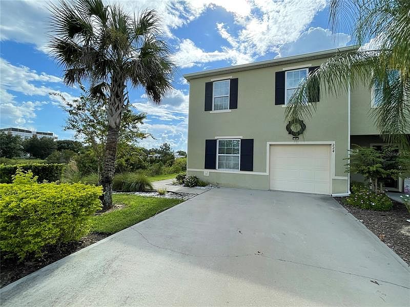 1st image of 224 Arbor Lakes Dr