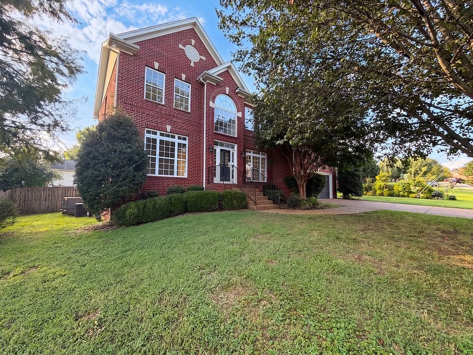 1st image of 3009 Melbourne Ct E