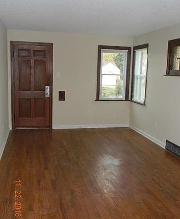 4th image of 9849 Vasel Dr