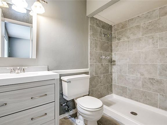 3rd image of 5512 Ramsey Dr