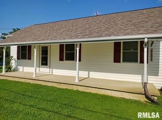 12590 Saraville Rd, Marion, IL 62959